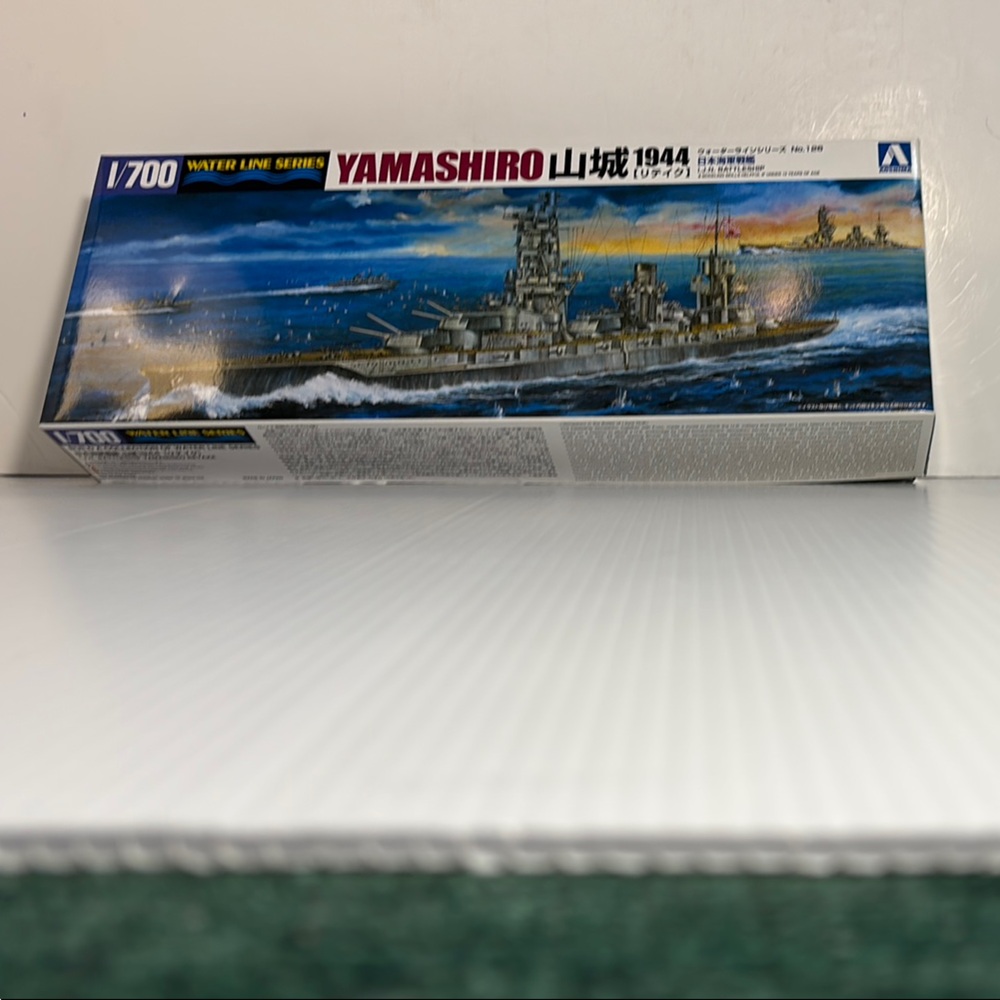Ashima 1/700 Yamashiro 1944 Model Kit